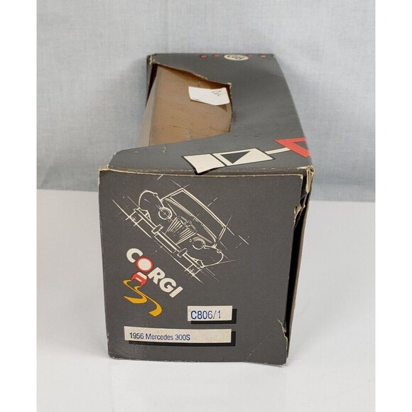 Corgi 806 Classics 1956 Mercedes 300S 1:43 Scale Die Cast Car - Picture 6 of 13